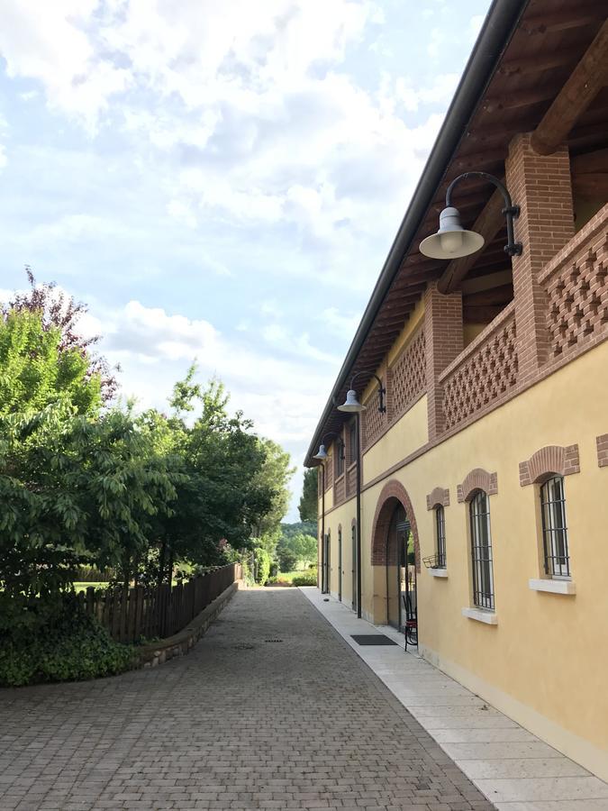 Agriturismo Corte Salandini Hotel ปอนติ ซุล มินโช ภายนอก รูปภาพ